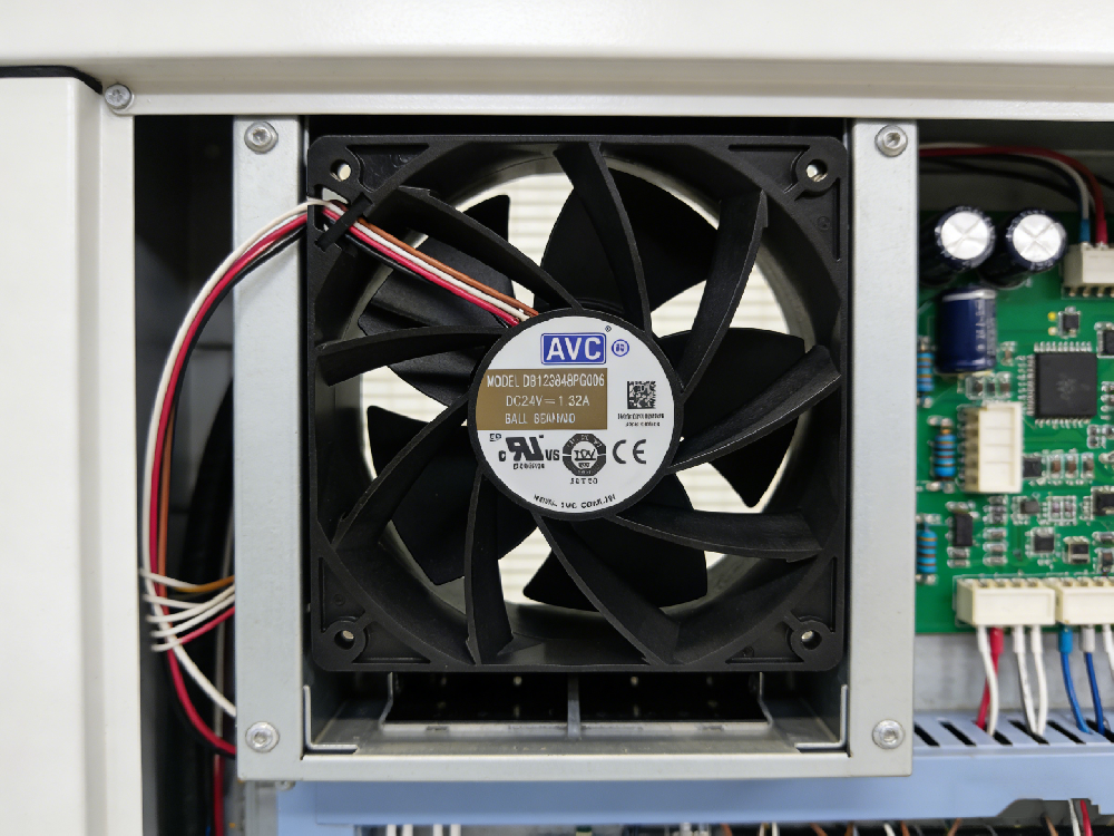 适用于充电桩的工业级散热风扇应具备哪些性能指标？选型全解析